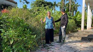 HELP 80 YEAR OLD SINGLE MOTHER Clean up overgrown garden - Satisfying transformation