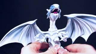 SH MonsterArts Yugioh Blue Eyes White Dragon TCG Anime Figure - Unimportant Review