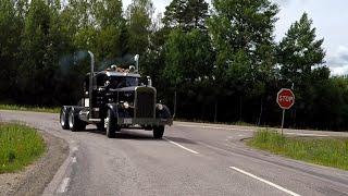 Kenworth On the Road