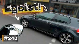 Wheelies, Uneinigkeit und Dashcam regelt bei Unfall! | #GERMAN #DASHCAM | #248