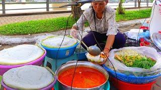 Under $1 KHMER Street Foods ! Popular Cambodian Rice Noodles ( Num Banhchok ), SNAIL Porridge & More