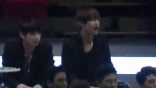 BTS  (V and Jungkook) reaction to 2NE1 @ MAMA 2015