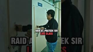 Saransh Sir Raid at Prateek Sir's Live Class  | IIT Motivation Status #shorts #iitbombay #esaral