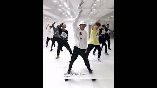 Mic  drop dance  practice