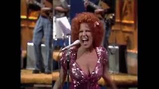 Bette Midler – LULLABY OF BROADWAY ~ BOOGIE WOOGIE BUGLE BOY (Live 1973) HQ Audio