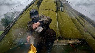 2 Days in the Old Forest in Heavy Rain and Thunder - I  Love This Season's Bad Weather, Camp, Storm