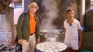 Serving Delicious Wood Fire Idlis For 50 Years | Original KOTE IDLI KANAKAPURA| 4 Idlis Rs. 10 Only!