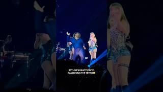 Taylor Swift didn’t know what viral trend her dancer was doing  #shorts #taylorswift #erastour