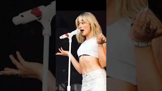 Sabrina Carpenter cantando Don't Smile  #song #music #sabrinacapenter #shorts