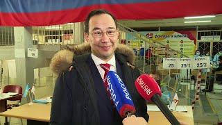 Глава Якутии Айсен Николаев проголосовал на выборах мэра Якутска