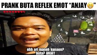 Prank Pura Pura Buta Tapi Malah Kepencet Emot …