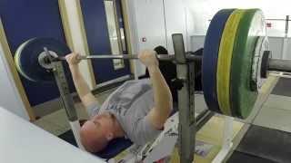 Bench Press 122kg (again)