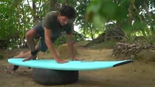 Global Surf tutorial - 3 easy steps to pop up on a surfboard (2/9)