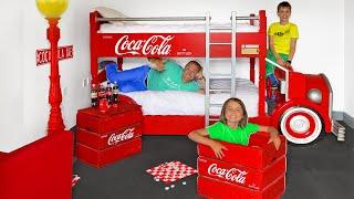 День в Кока Кола комнате