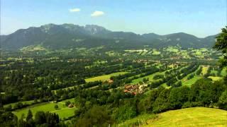 Landwirtschaft in Bayern: Landkreis Bad Tölz - Wolfratshausen in Oberbayern.