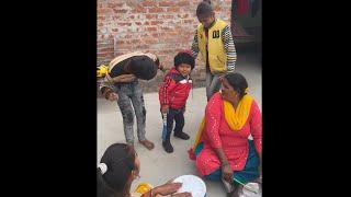 Dadi aur family ke sath Tabla baja k Dance kar rahe hain Ayaan Babu #cutebaby #playing #tabla