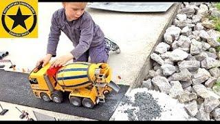 BRUDER TOYS Concrete-Mixer TRUCK played by Jack with Concrete (substitute)!