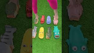 Choose a pair of slippers  satisfying video #slippers #shortstrending