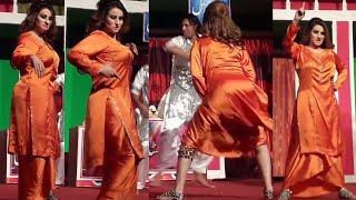 AFREEN KHAN STAGE DANCE ( OLD is GOLD ) | PYAR DI GANDEERI, NASEEBO LAL PUNJABI SONG - SMB