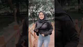 tiktok jilbab gunung gede sange hot