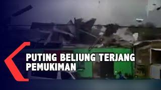 Detik-detiK Puting Beliung Terjang Belasan Rumah di Temanggung