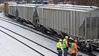 GOTTA SEE IT: TRAIN DERAILS ON RAILSTREAM! BELLEVUE, OHIO!