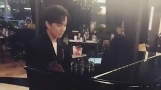 Dimash Plays “Love of Tired Swans” on the Piano / Димаш Играет «Любовь Уставших Лебедей» на Рояле