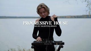 Progressive House mix by Valentina Bravo