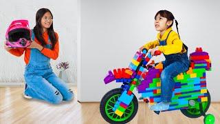 Wendy Maddie & Kaden Play Lego Motorcycle Racing Challenges
