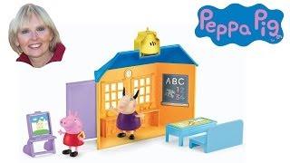  Peppa Pig School House Playset