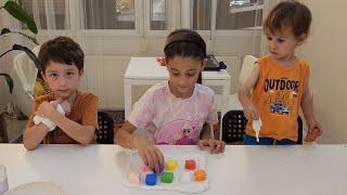 Eylül ve Poyraz Renkli Köpük Kil Slime Yaptı | fun kids video