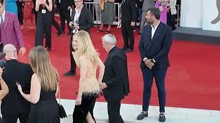 Venezia 81, Nicole Kidman sul Red Carpet