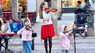 Joy To The World - Incredible Family Street Performance