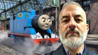 Si John Bellis regreso a hacer la voz de Thomas en la serie CGI