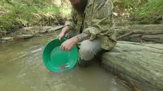 Testing out the Garret super sluice pan and finding gold where you shouldn't