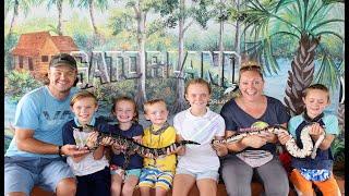 We Fed Real Gators in Gatorland! Fun Squad Family Vacation to Florida