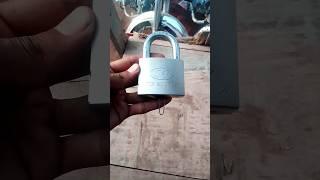 Open Padlock with hairpin #lockpicking #lock #mrlockmaster #padlock #lifehacks