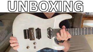 Jackson Soloist Pro Series SL2A MAH Unicorn White Unboxing and Review