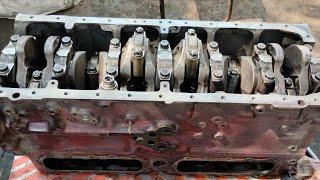 Installing diesel engine crankshaft