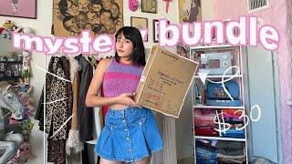 UNBOXING MYSTERY BUNDLE // i bought a *CHEAP* 90s/Y2K bundle for $30!!!