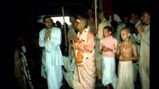 Just Become a Devotee of Krishna - Prabhupada 0084