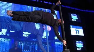 Dominic Lacasse - Guinness World Record - Most chin-ups in Human Flag - strongest man homme drapeau