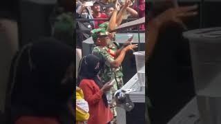 viral!! This Army Father Joged the song Jamrud Fans since he was young??