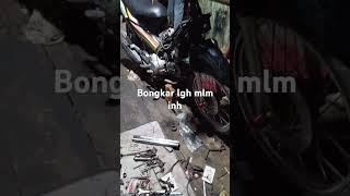 Bongkar motor