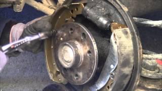 Opel Astra 2002 Change rear brakes