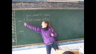 Tefl: First Lesson in China - 80 Students! (Beginning of Lesson)