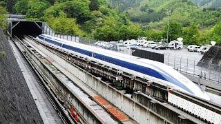 Japan's Maglev Train breaks World Record with 600km/h Speed