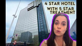 HYATT HOTEL REVIEW - SOPHIE'S STAGE