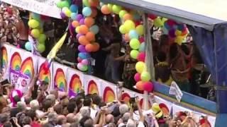 SPECIALE GAY PRIDE: La musica ed i carri