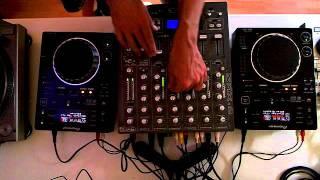 D-TraCk HaPPy TecH HOusE Mix SesSion 23052011